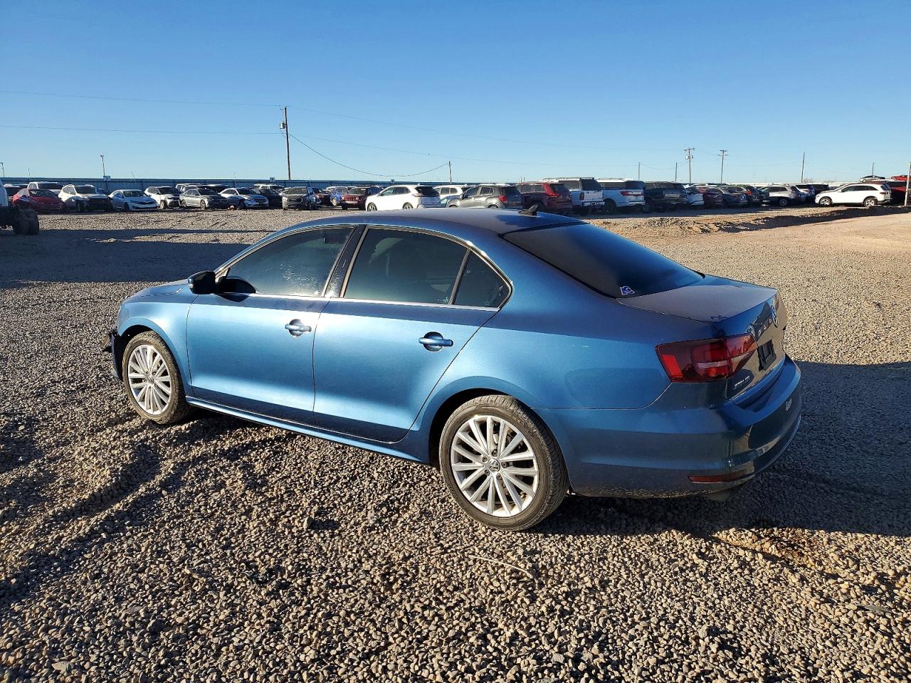 2016 VOLKSWAGEN JETTA SEL photo 2