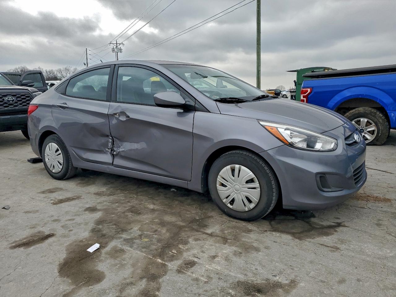 2016 HYUNDAI ACCENT SE photo 4
