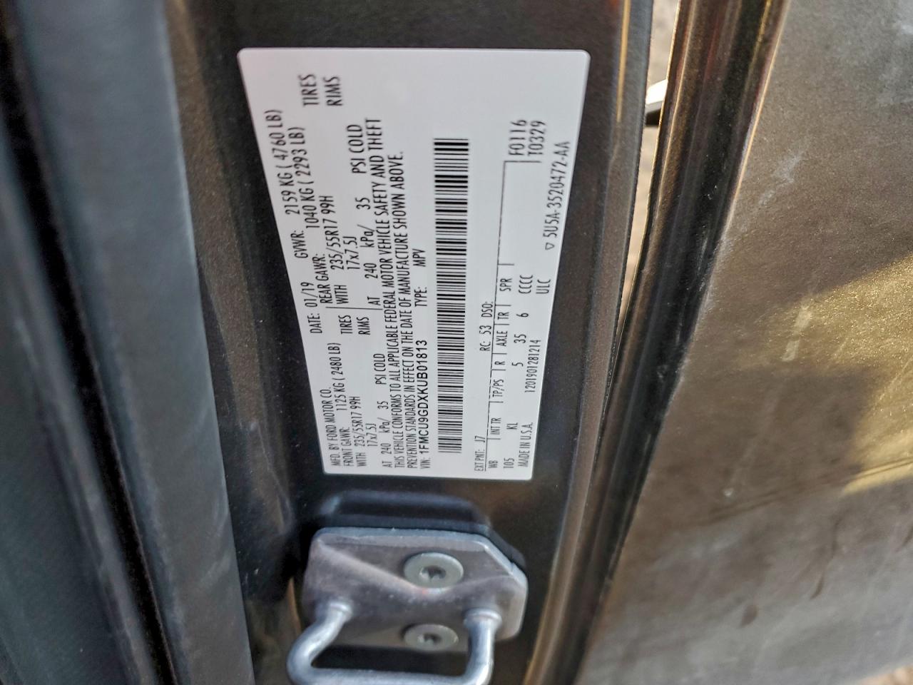2019 FORD ESCAPE SE photo 13
