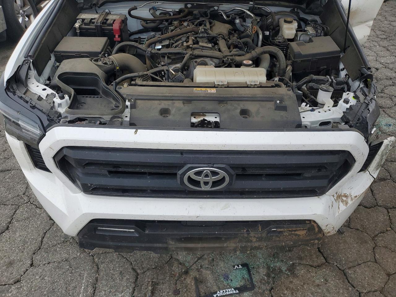 2024 TOYOTA TACOMA DOUBLE CAB photo 11
