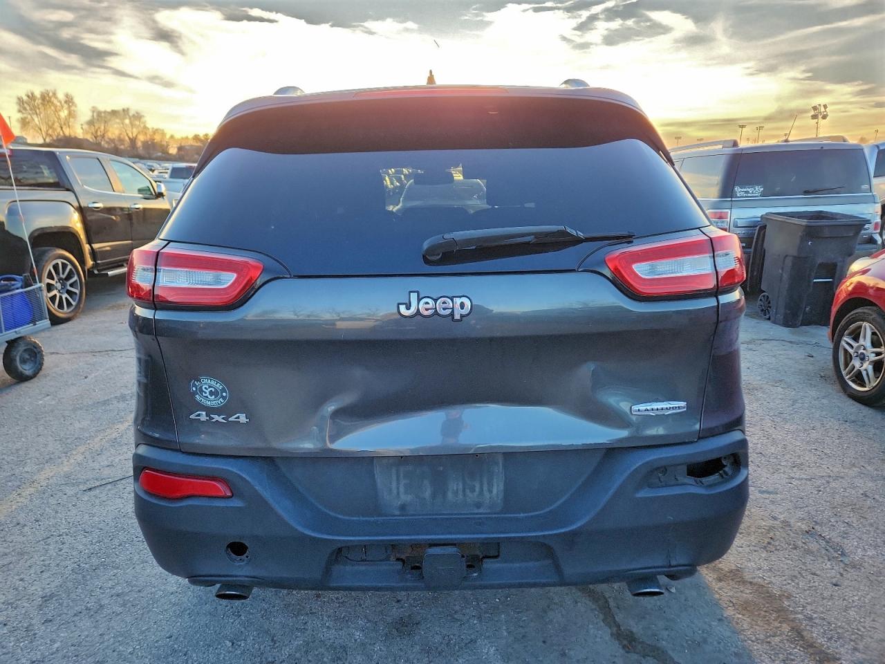 2014 JEEP CHEROKEE LATITUDE photo 6