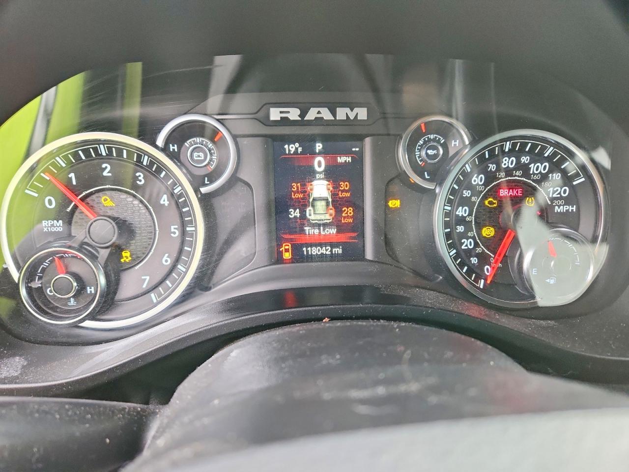 2019 RAM 1500 BIG HORN/LONE STAR photo 9