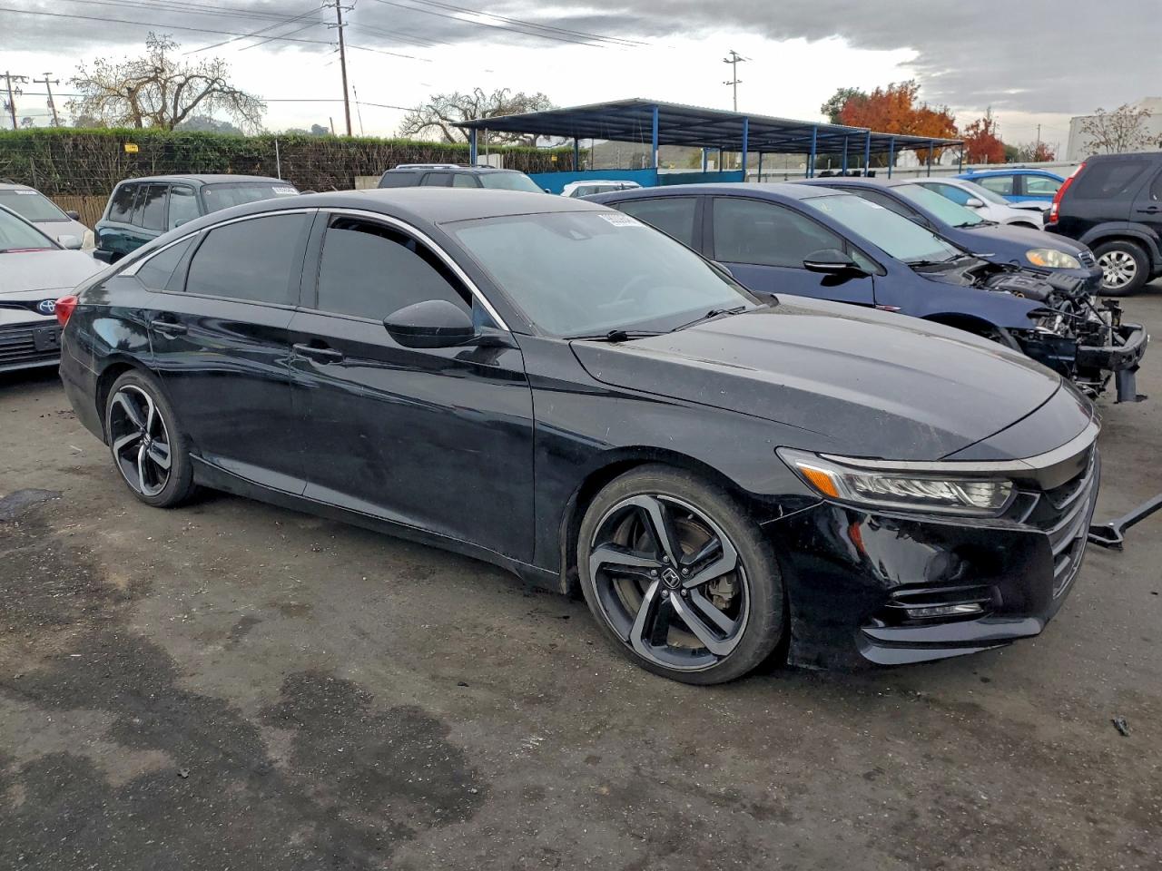 2018 HONDA ACCORD SPORT photo 4