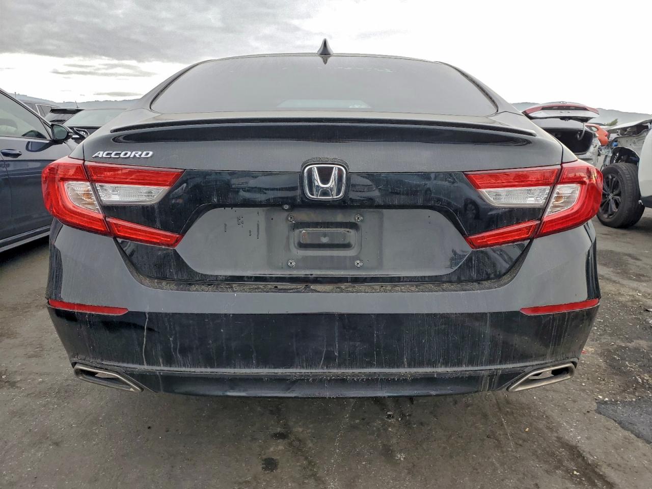 2018 HONDA ACCORD SPORT photo 6