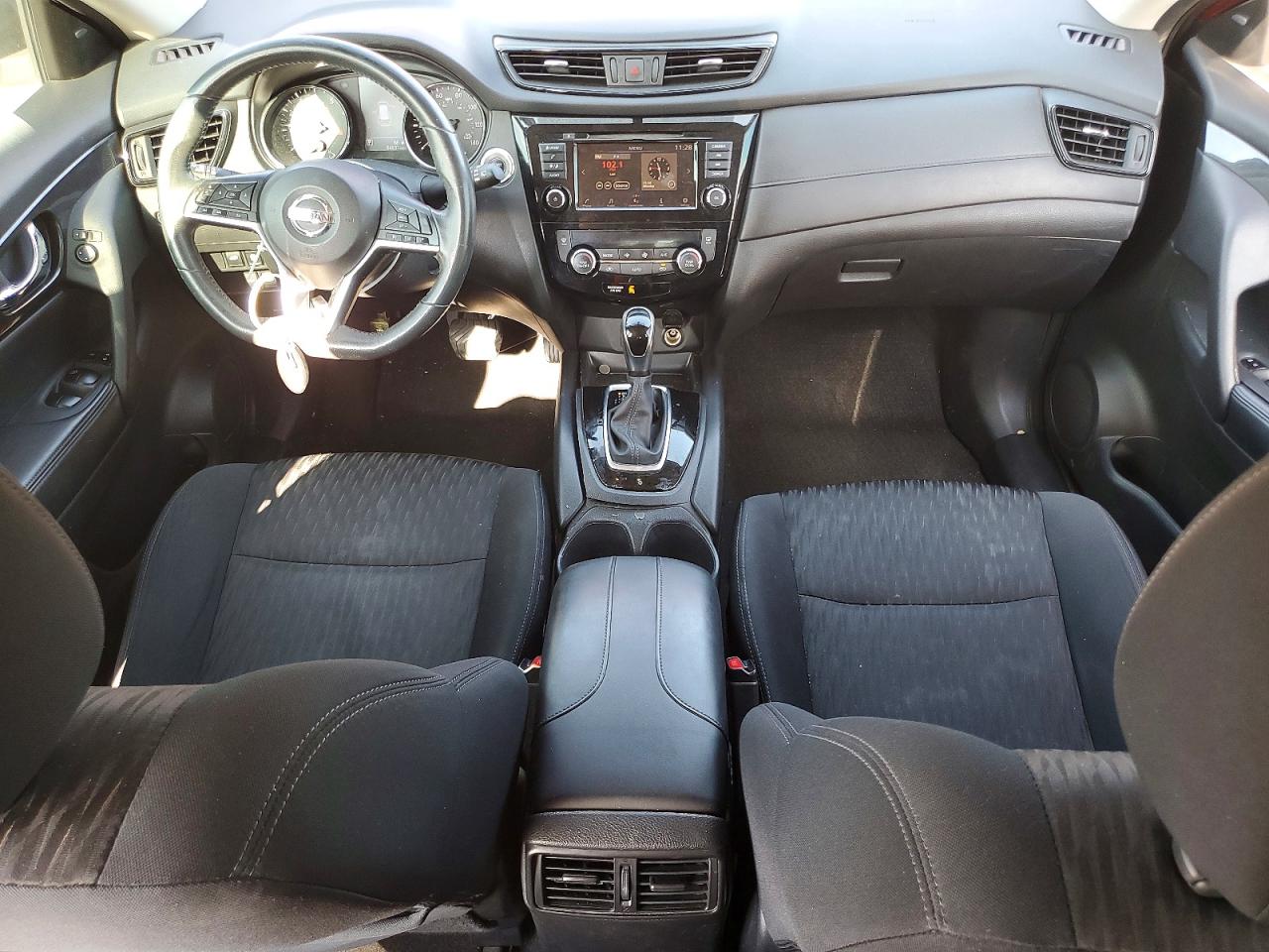 2018 NISSAN ROGUE S photo 8