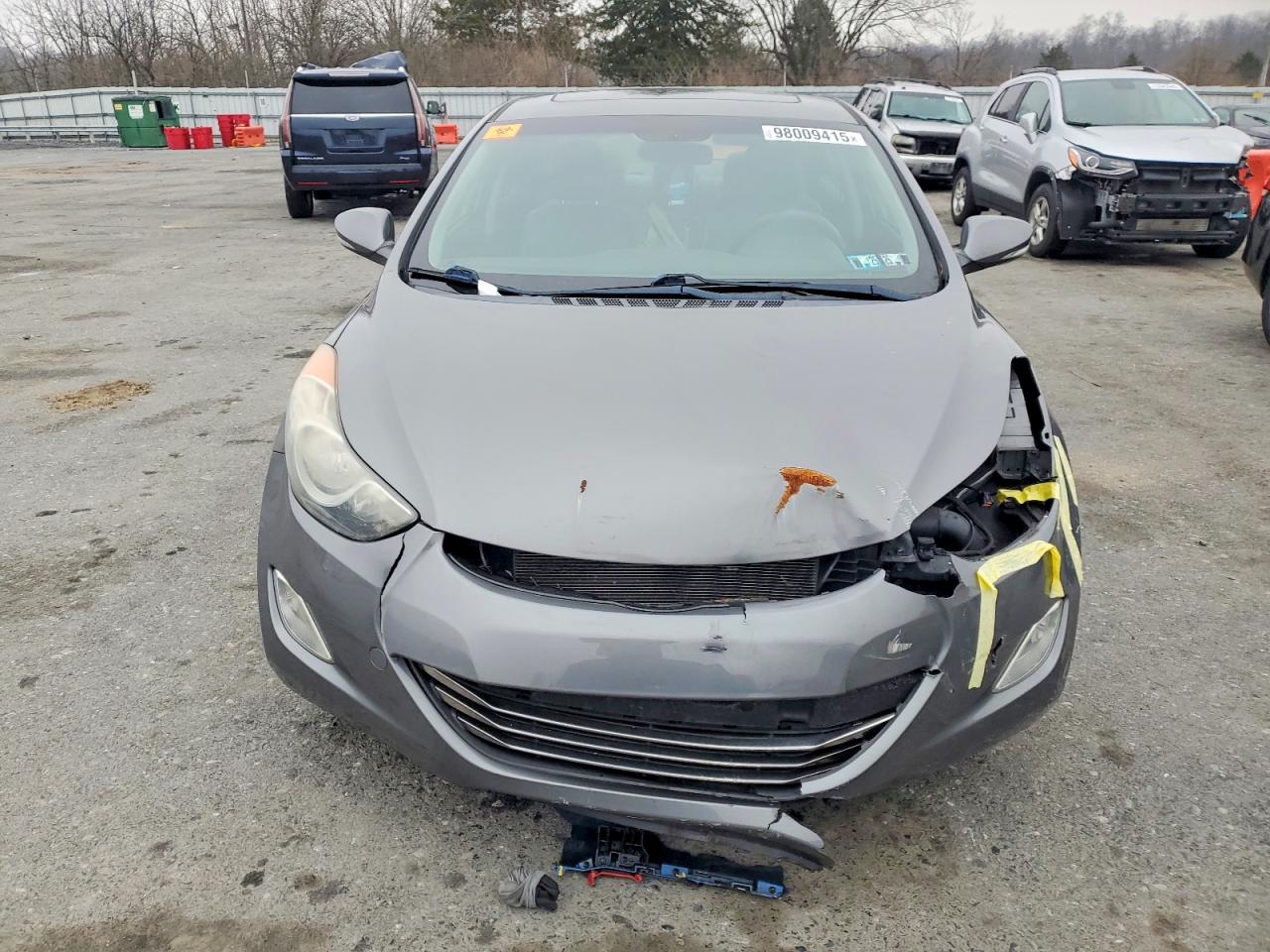 2012 HYUNDAI ELANTRA photo 5