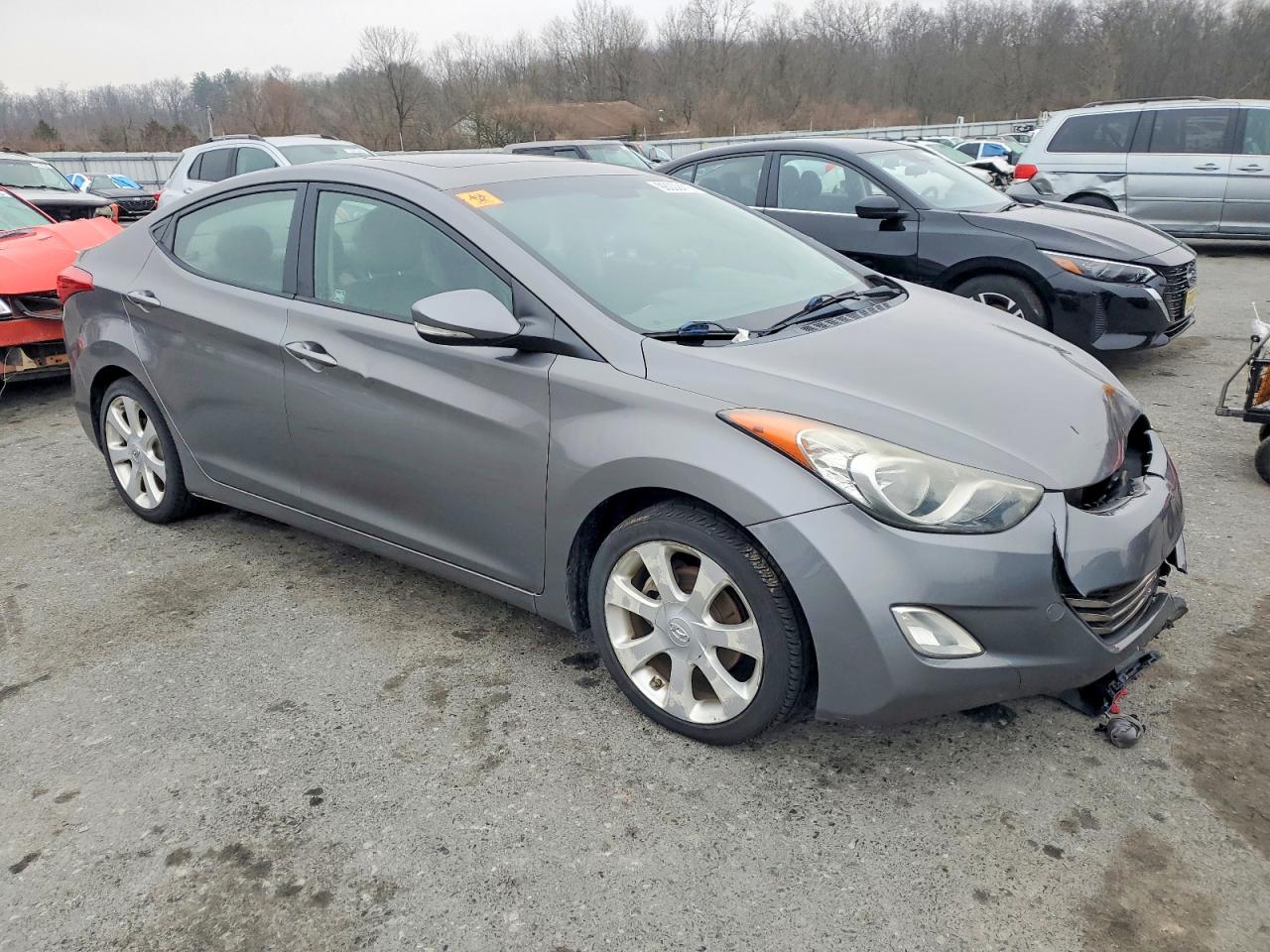 2012 HYUNDAI ELANTRA photo 4