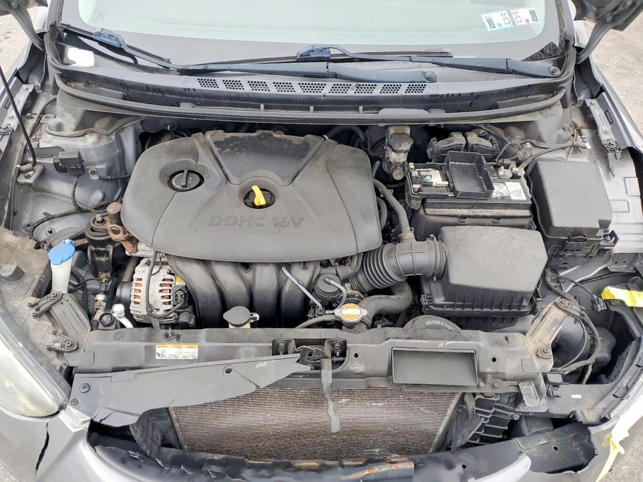 2012 HYUNDAI ELANTRA photo 11