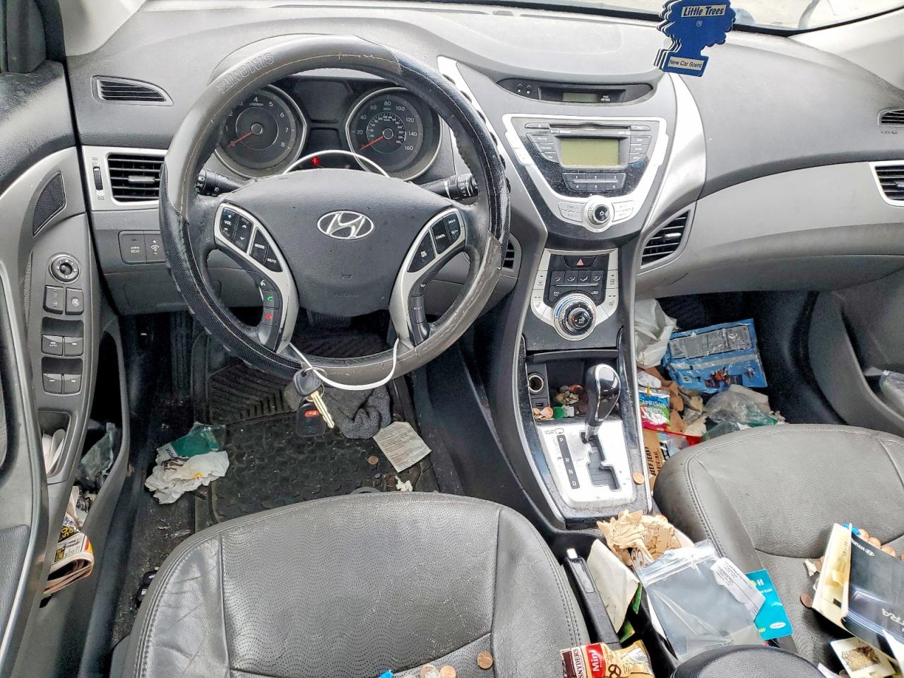 2012 HYUNDAI ELANTRA photo 8