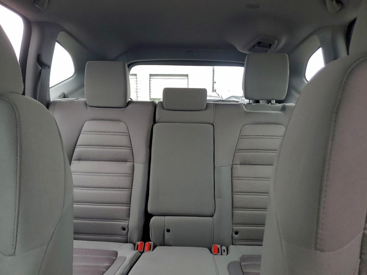 2018 HONDA CR-V LX photo 19