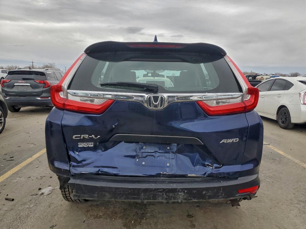 2018 HONDA CR-V LX photo 11
