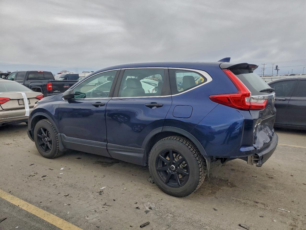 2018 HONDA CR-V LX photo 3