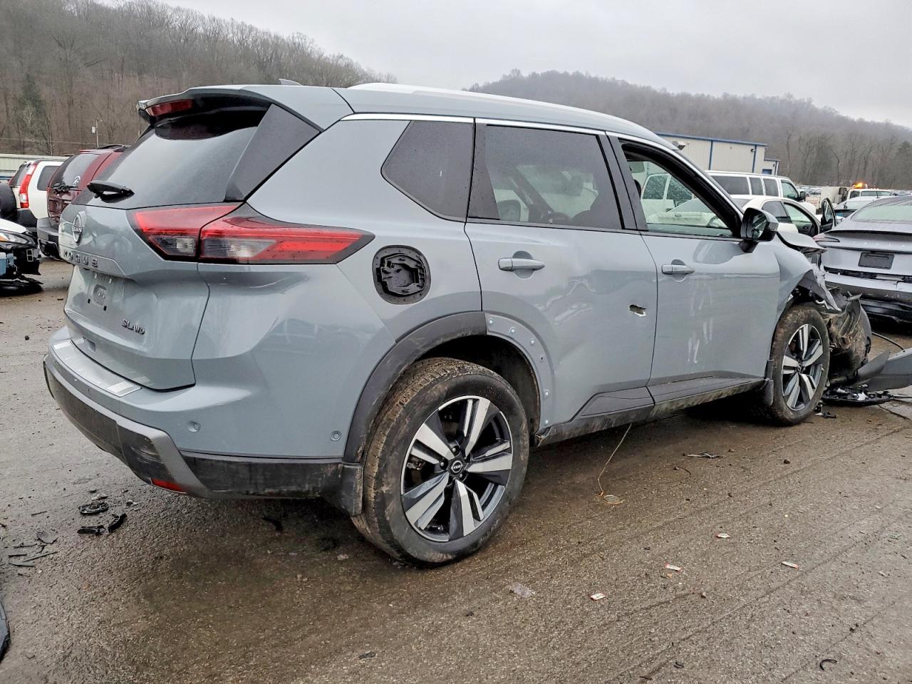 2024 NISSAN ROGUE SL photo 3