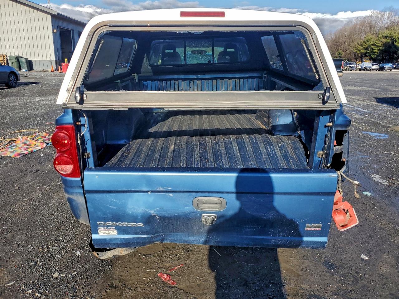 2005 DODGE DAKOTA SLT photo 11