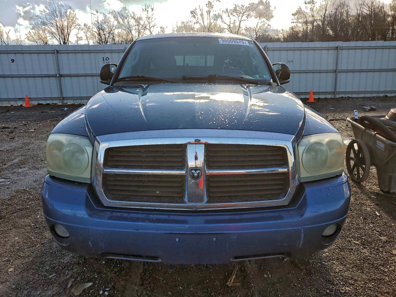 2005 DODGE DAKOTA SLT photo 9