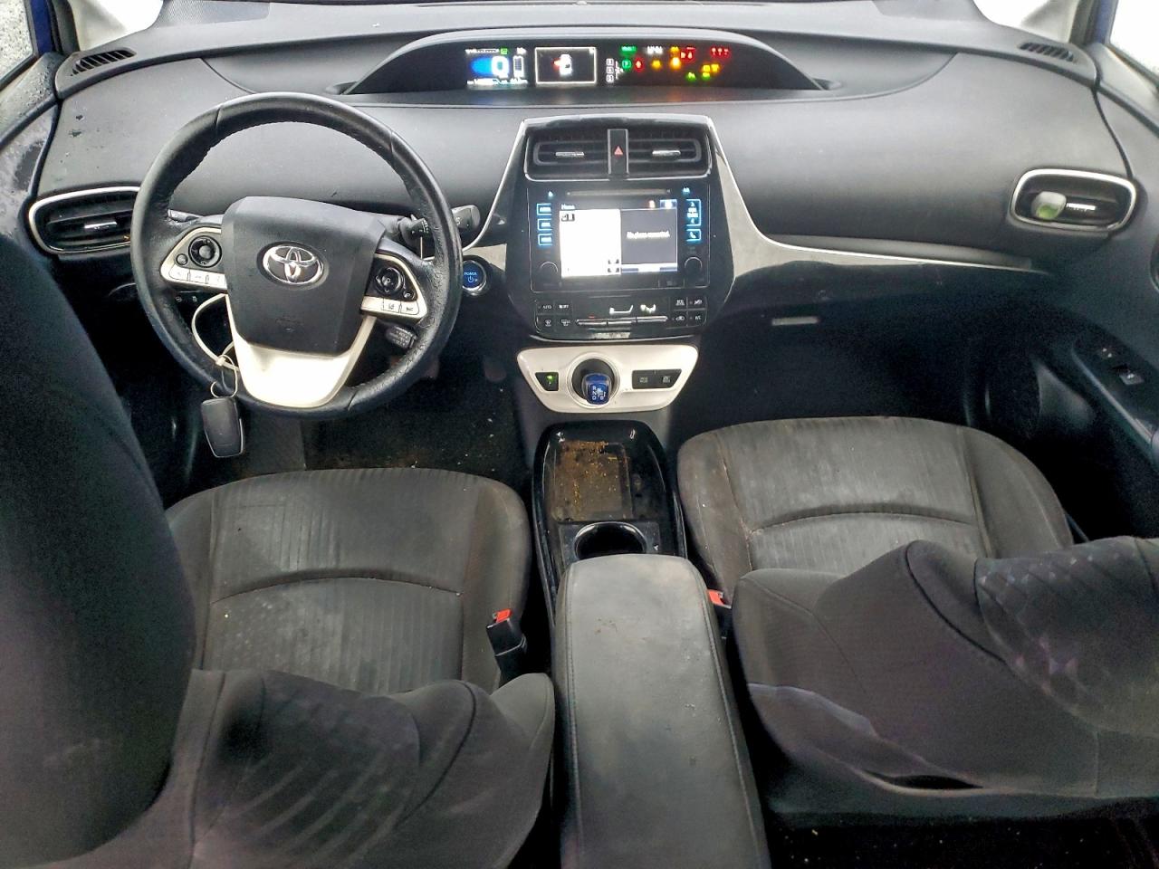 2017 TOYOTA PRIUS photo 8