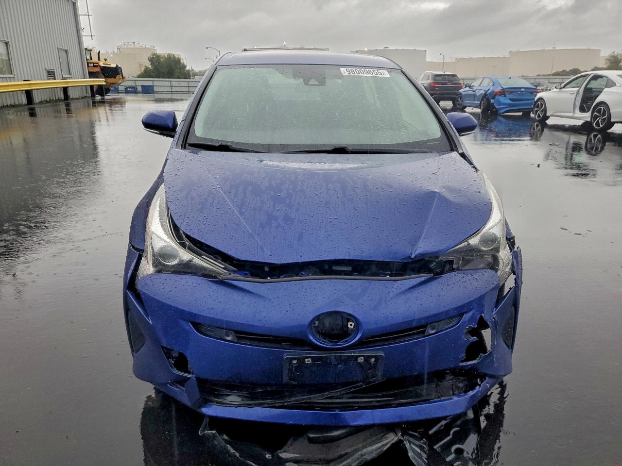 2017 TOYOTA PRIUS photo 5