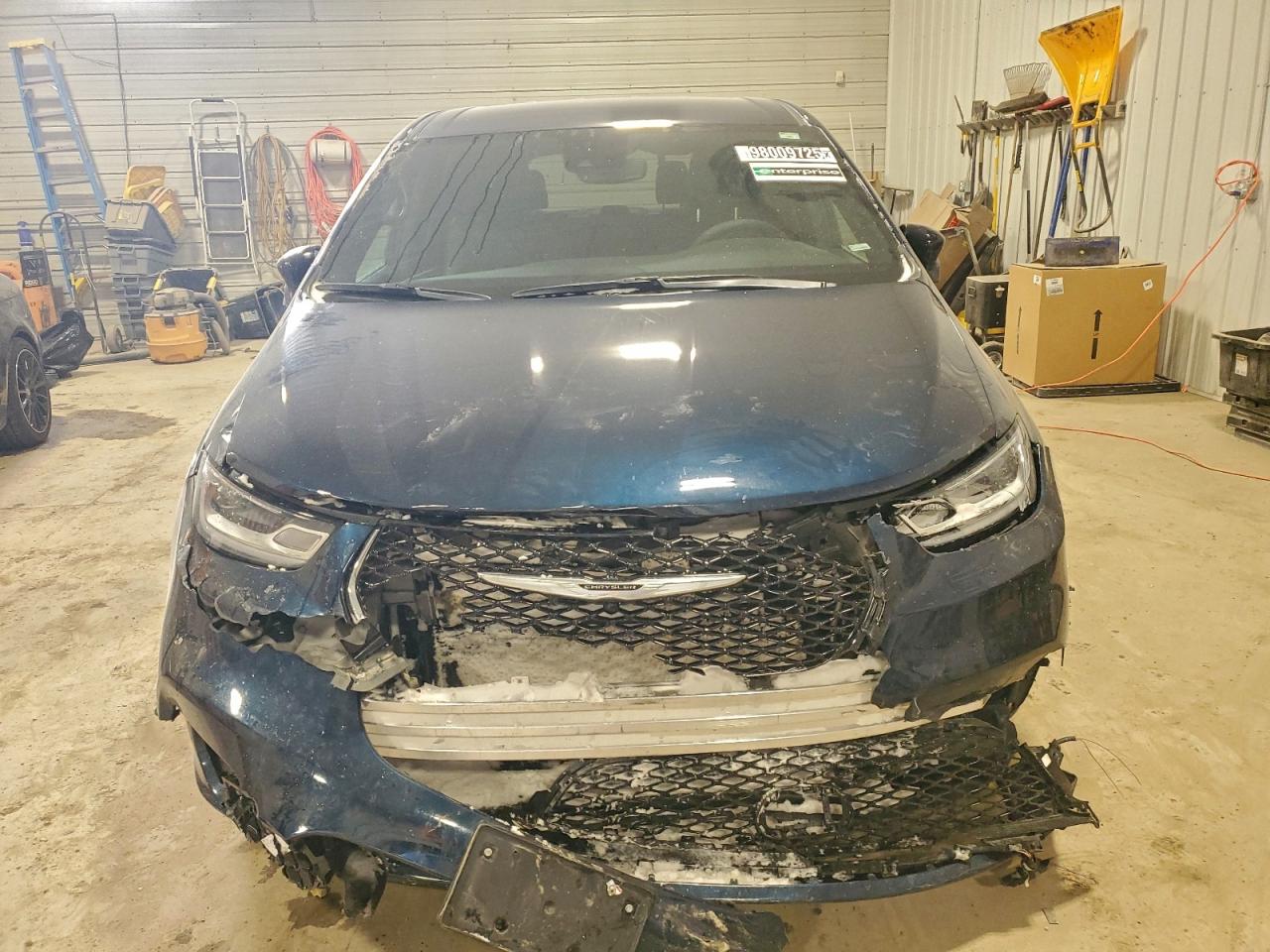 2025 CHRYSLER PACIFICA SELECT photo 5