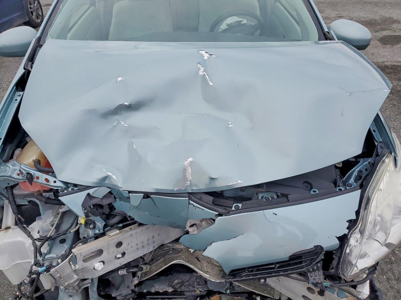 2013 TOYOTA PRIUS photo 11