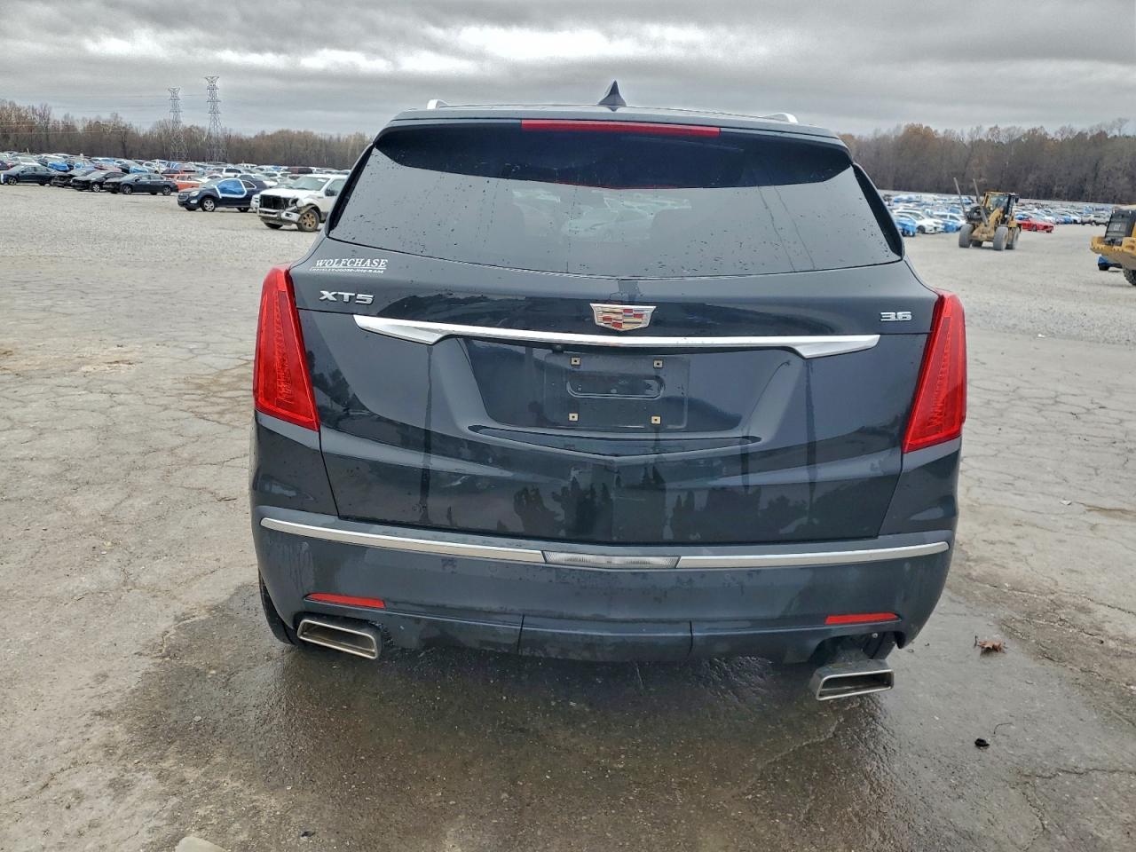 2017 CADILLAC XT5 photo 6