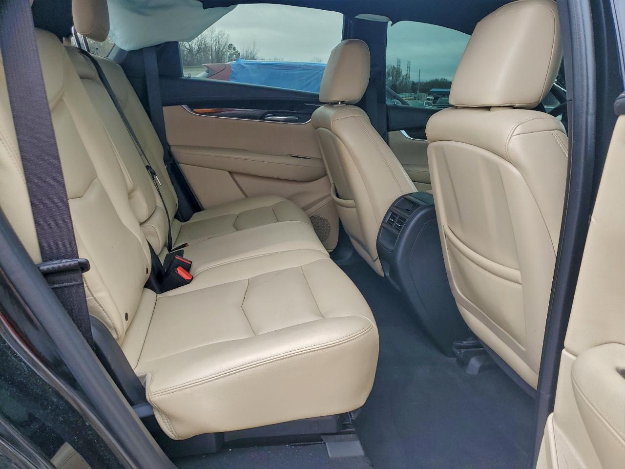 2017 CADILLAC XT5 photo 11