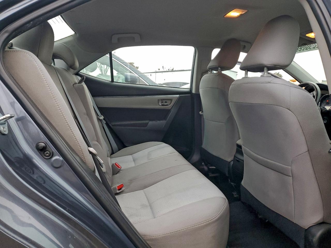 2016 TOYOTA COROLLA L photo 10