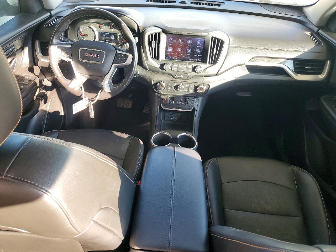 2018 GMC TERRAIN SLT photo 8
