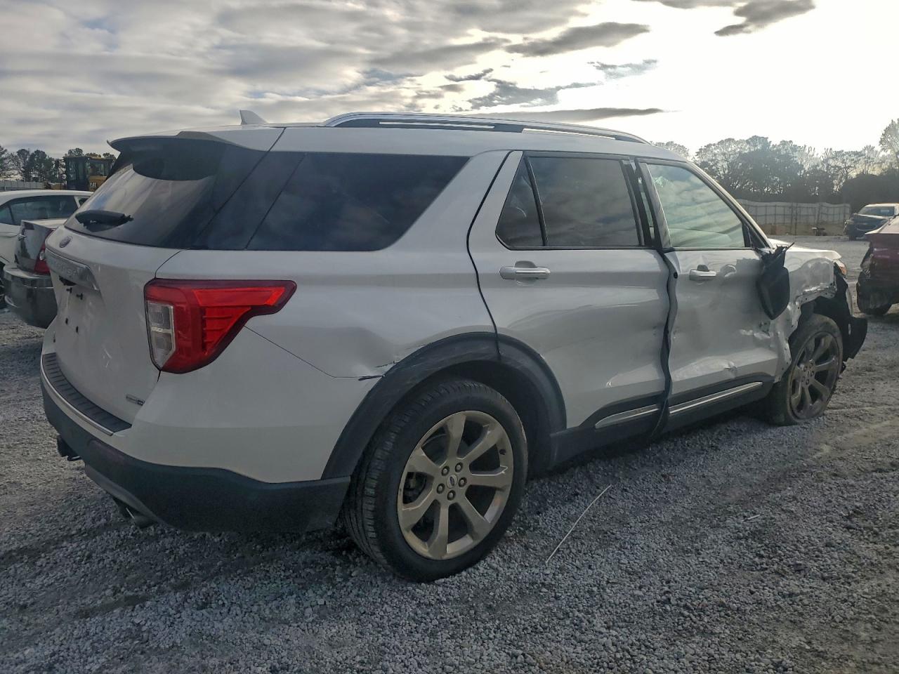 2020 FORD EXPLORER PLATINUM photo 3