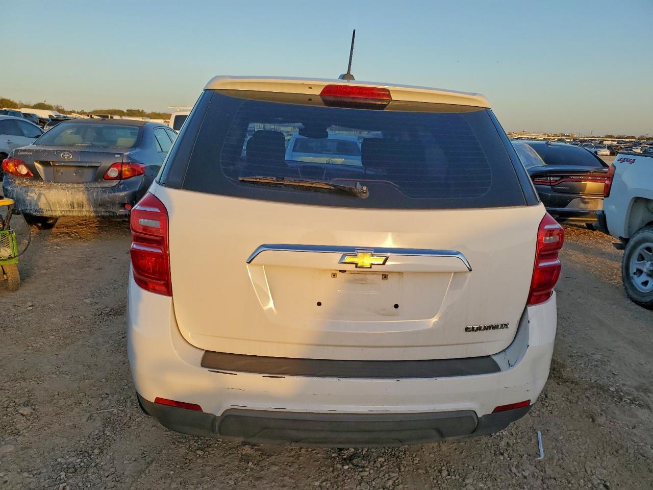 2016 CHEVROLET EQUINOX LS photo 11