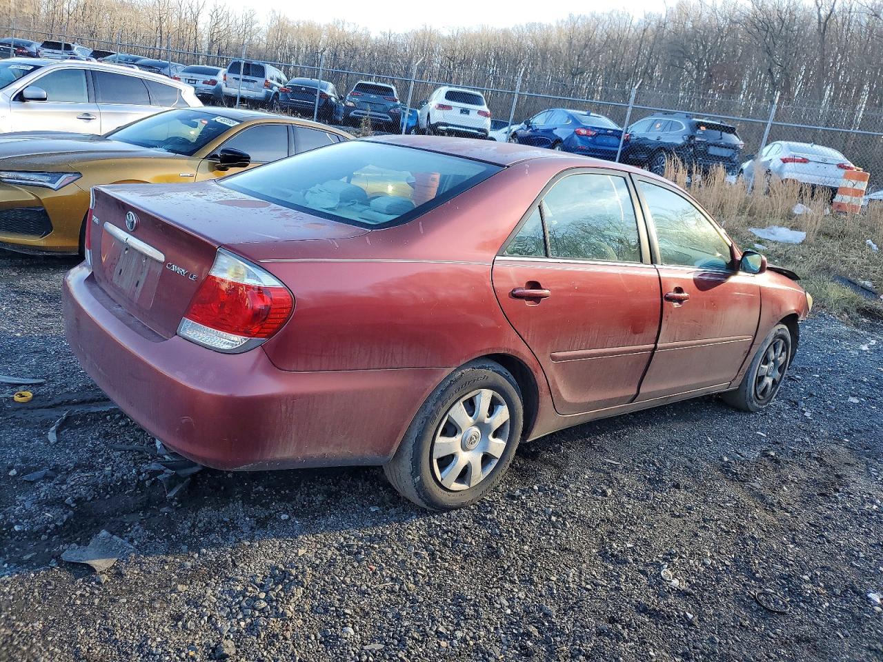 2005 TOYOTA CAMRY LE photo 5