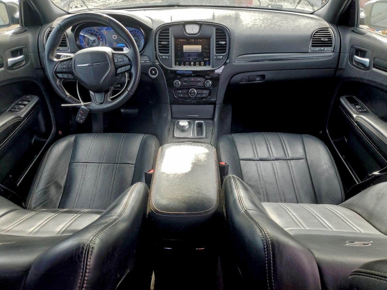 2015 CHRYSLER 300 S photo 8