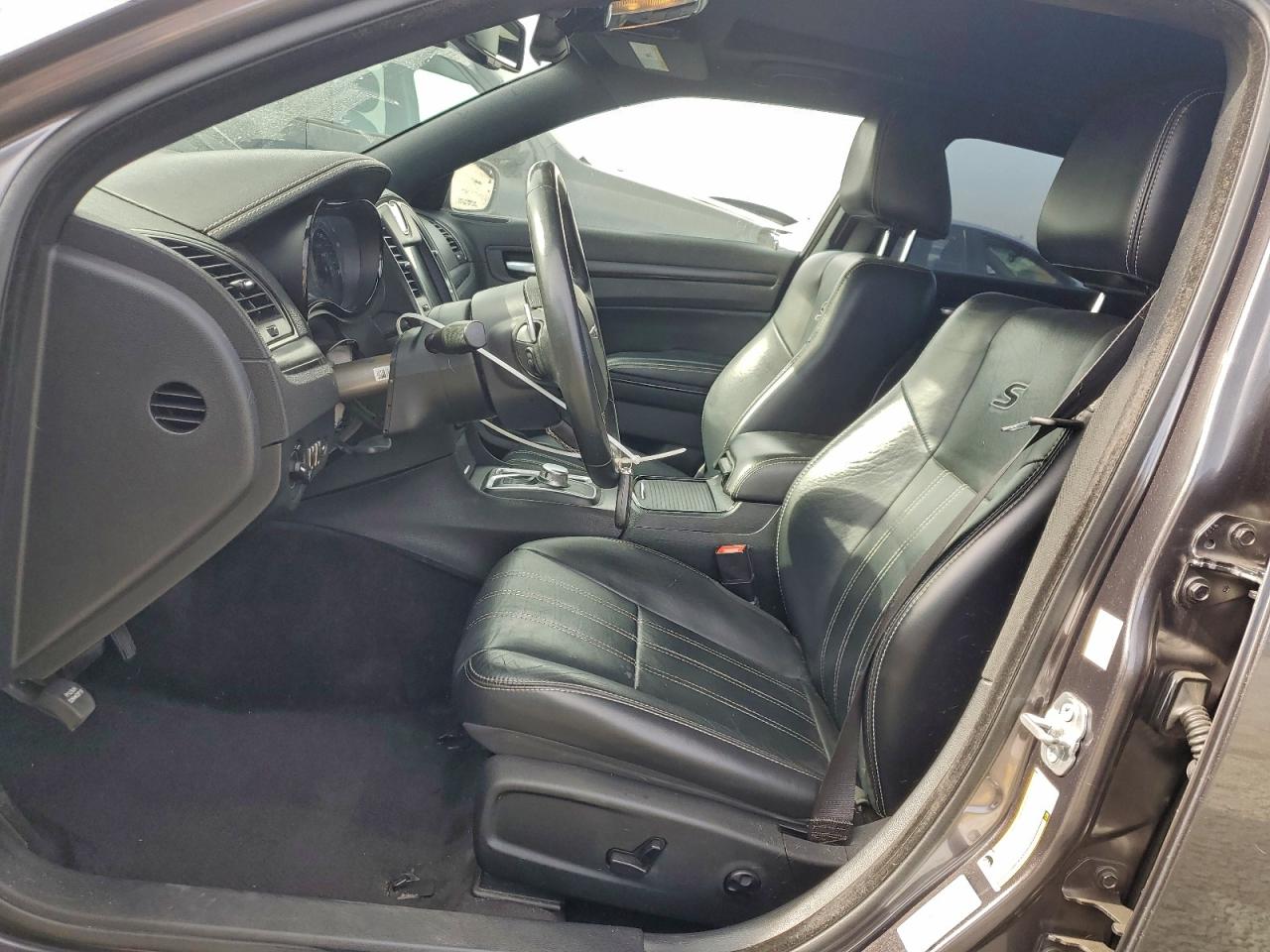 2015 CHRYSLER 300 S photo 7