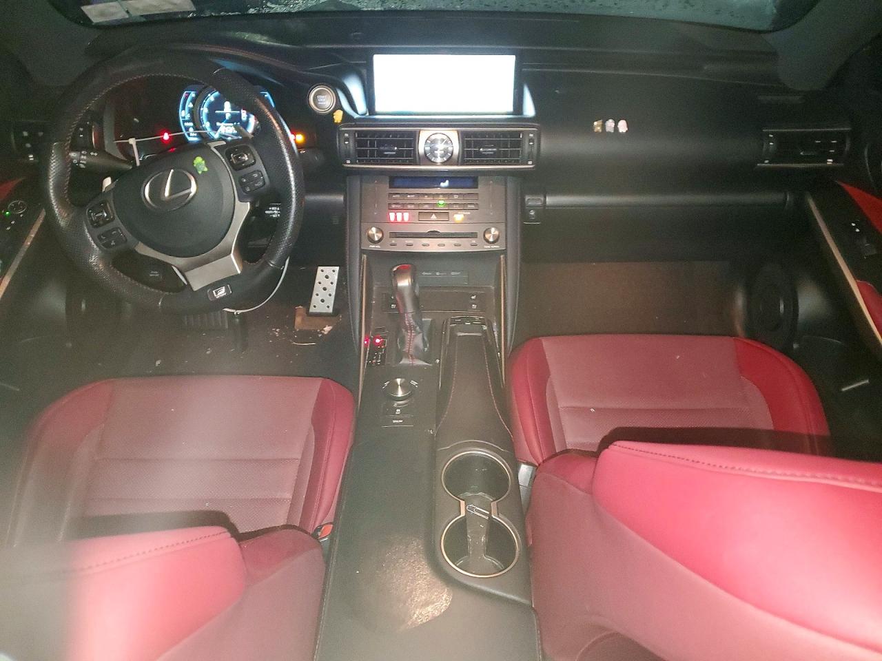 2019 LEXUS IS 300 photo 8