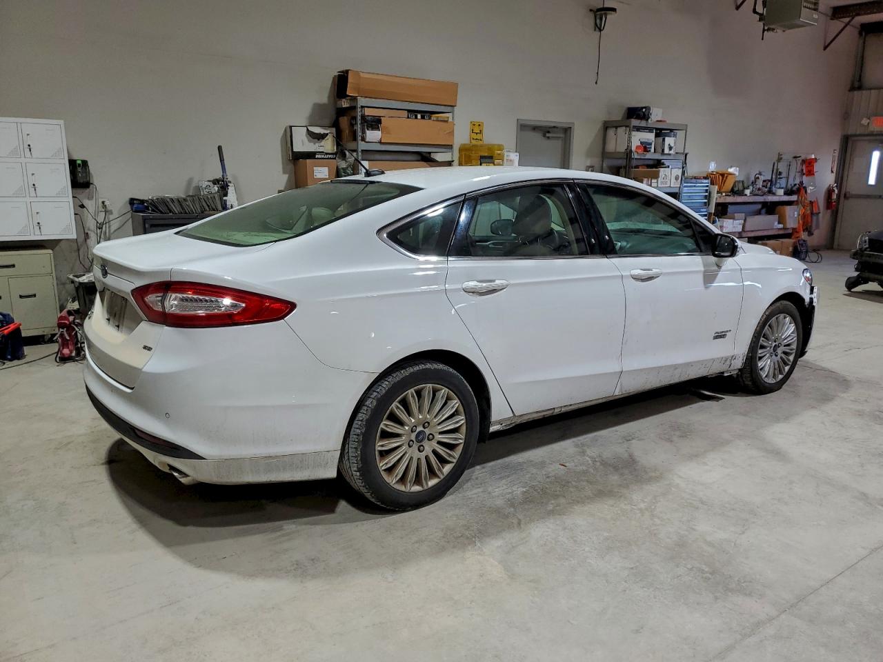 2016 FORD FUSION SE PHEV photo 3