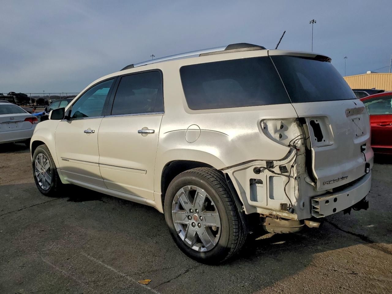 2015 GMC ACADIA DENALI photo 2