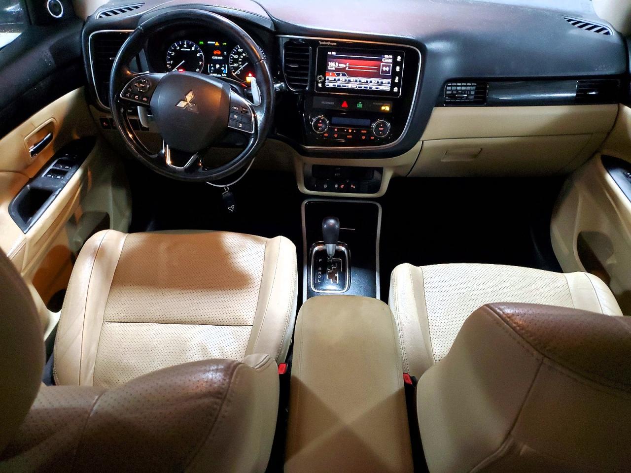 2018 MITSUBISHI OUTLANDER GT photo 8
