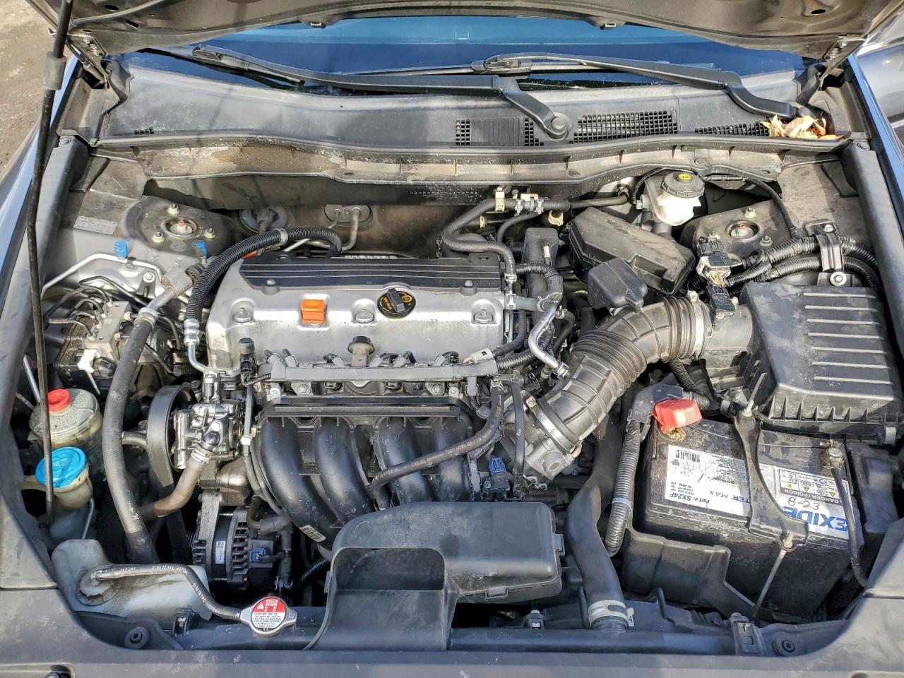 2012 HONDA ACCORD LX photo 11