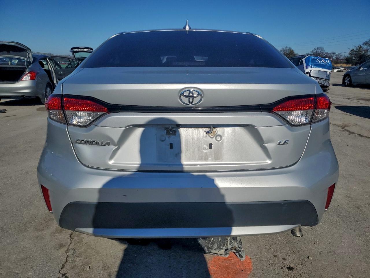 2020 TOYOTA COROLLA LE photo 6