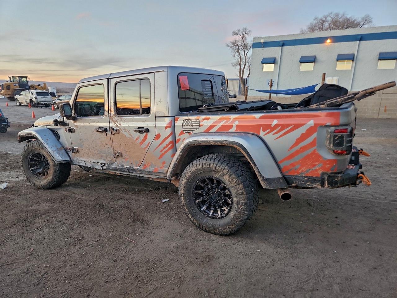 2021 JEEP GLADIATOR MOJAVE photo 2
