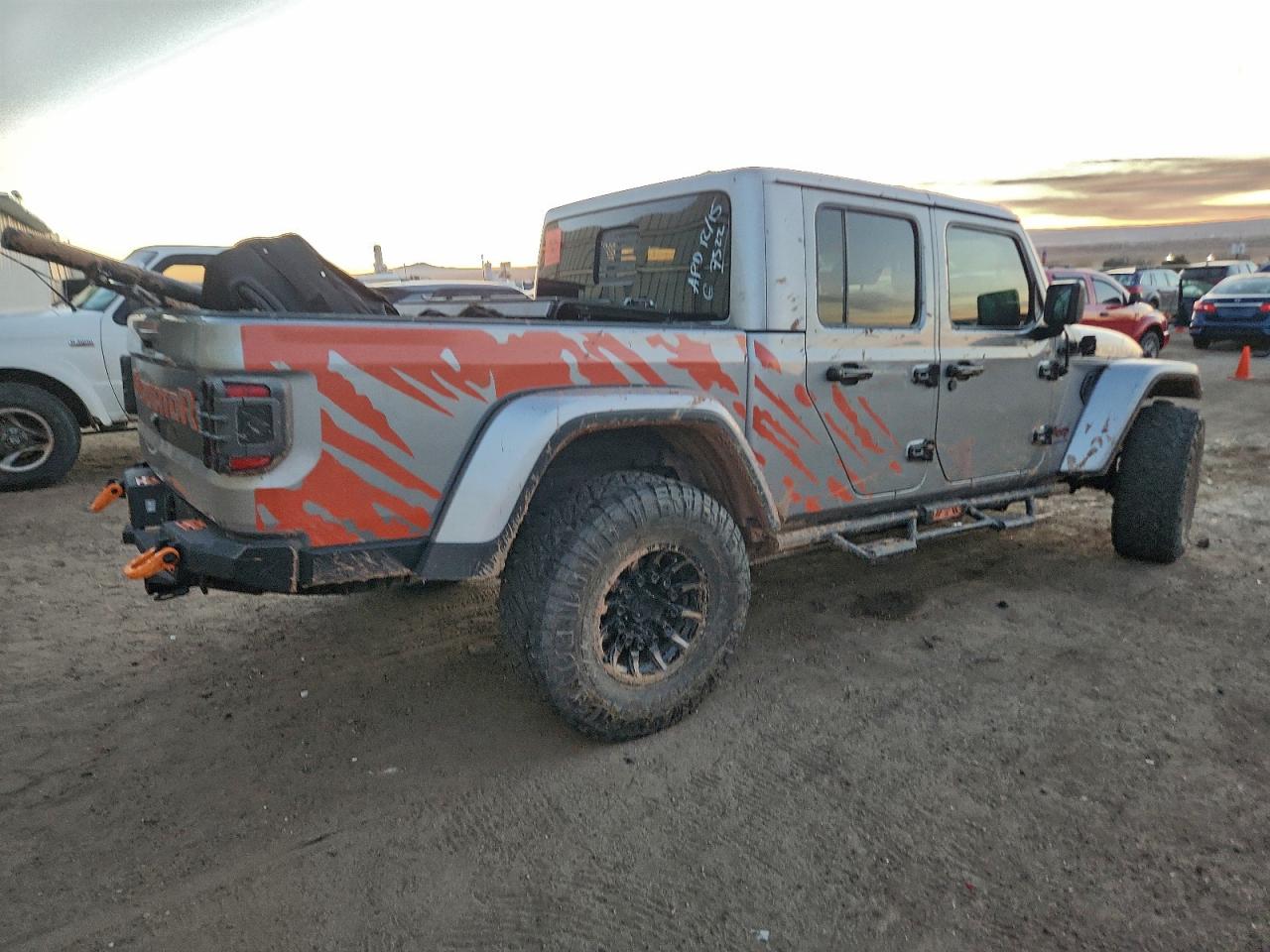 2021 JEEP GLADIATOR MOJAVE photo 3