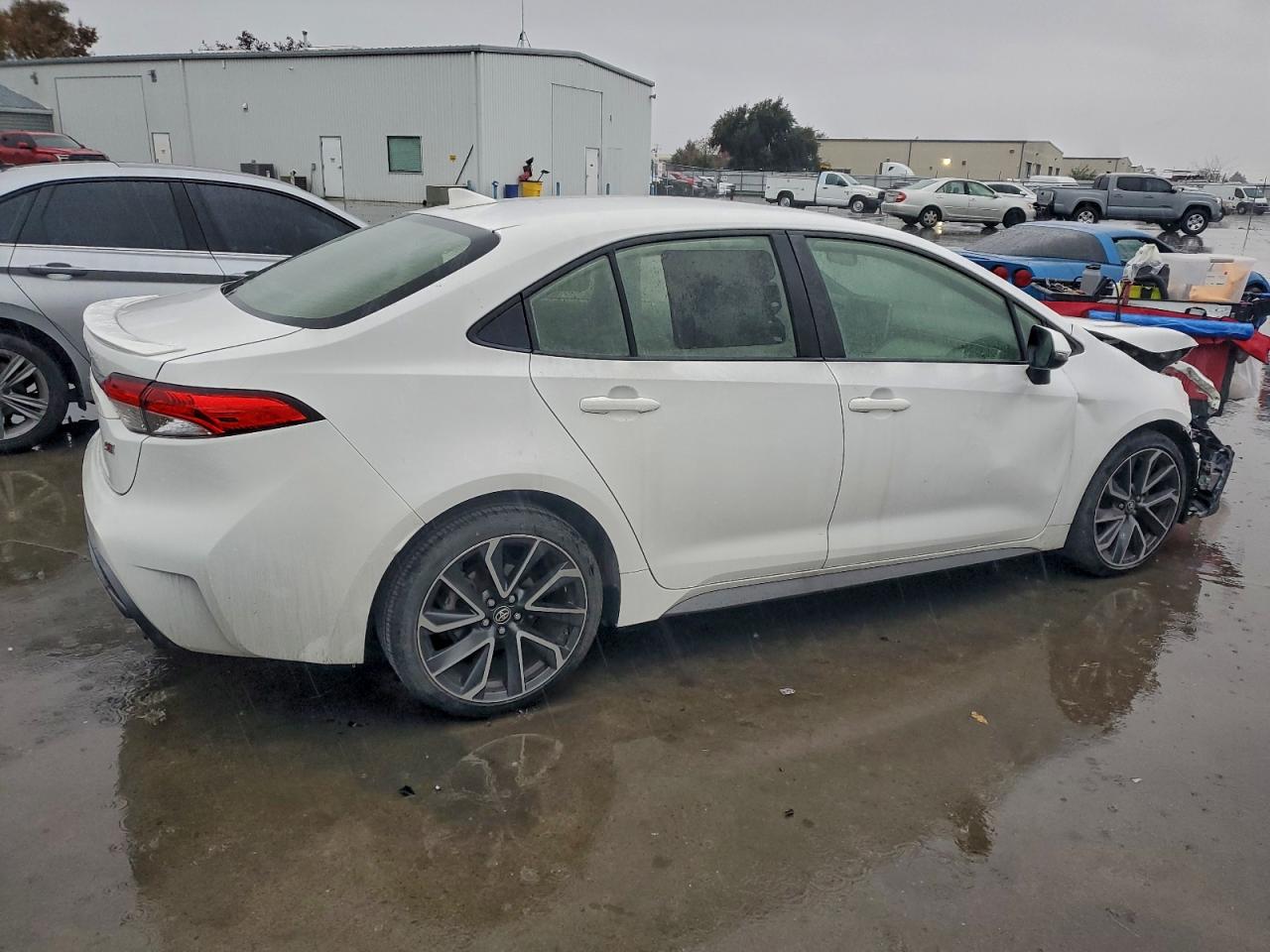 2020 TOYOTA COROLLA SE photo 3