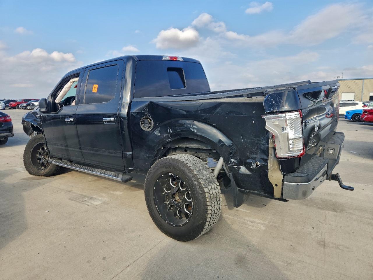 2016 FORD F150 SUPERCREW photo 2