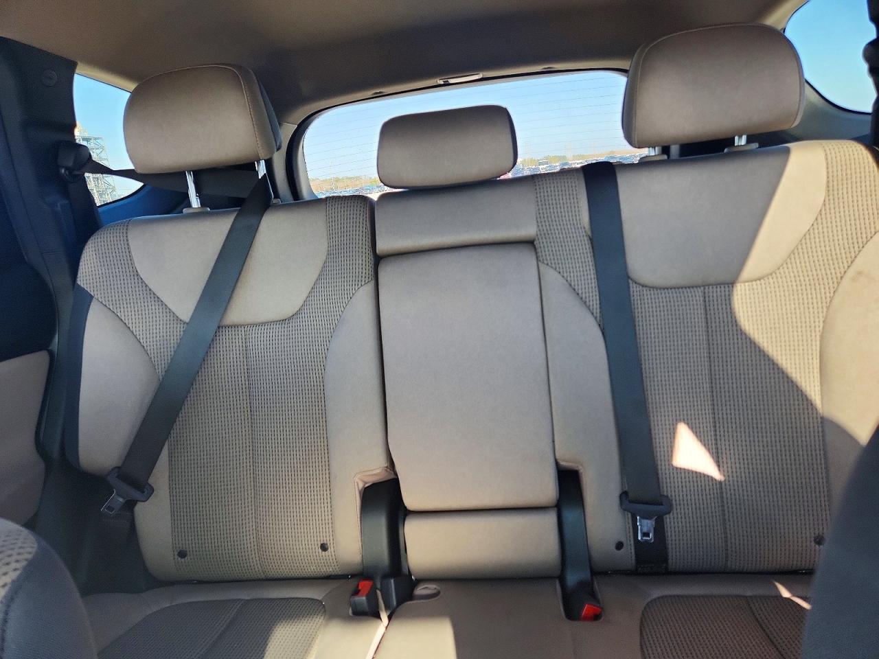 2023 HYUNDAI SANTA FE SE photo 10