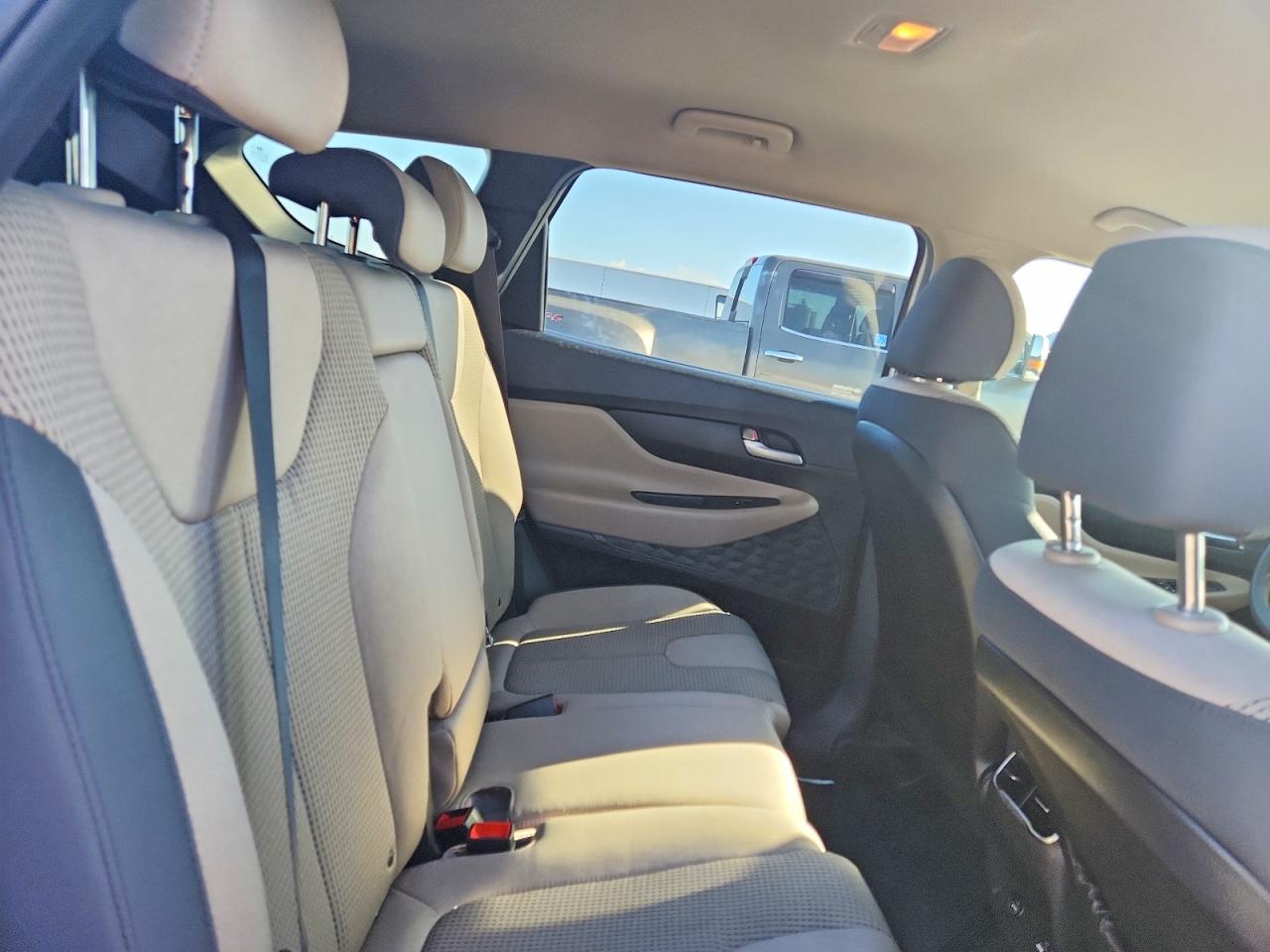 2023 HYUNDAI SANTA FE SE photo 11