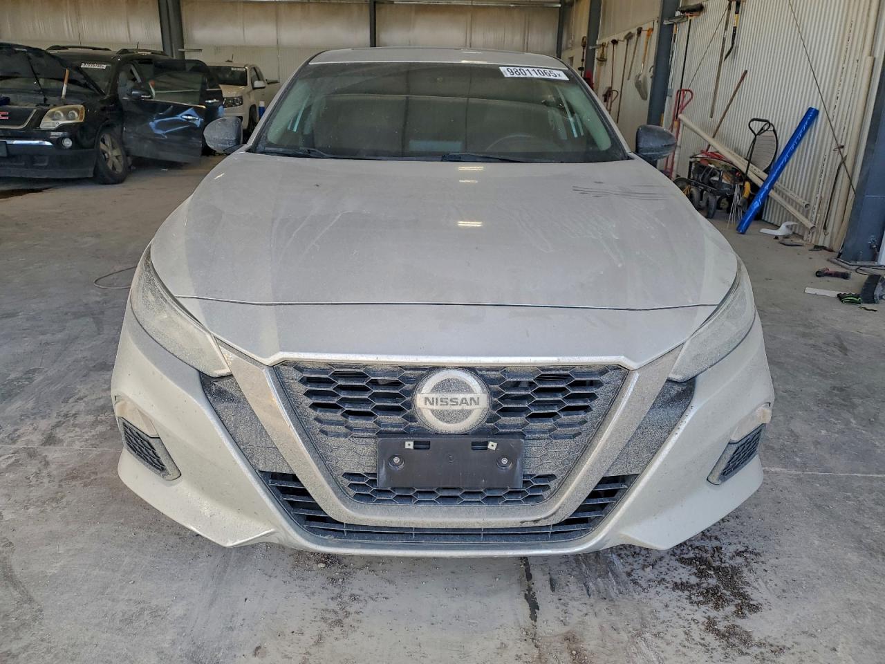 2019 NISSAN ALTIMA SR photo 5