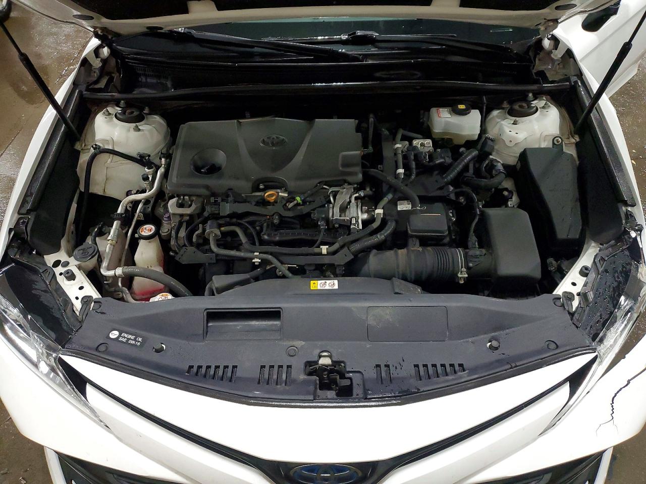 2020 TOYOTA CAMRY LE photo 21
