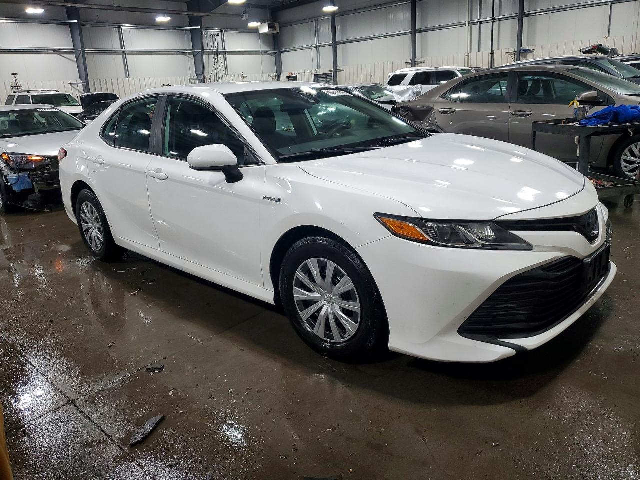 2020 TOYOTA CAMRY LE photo 7