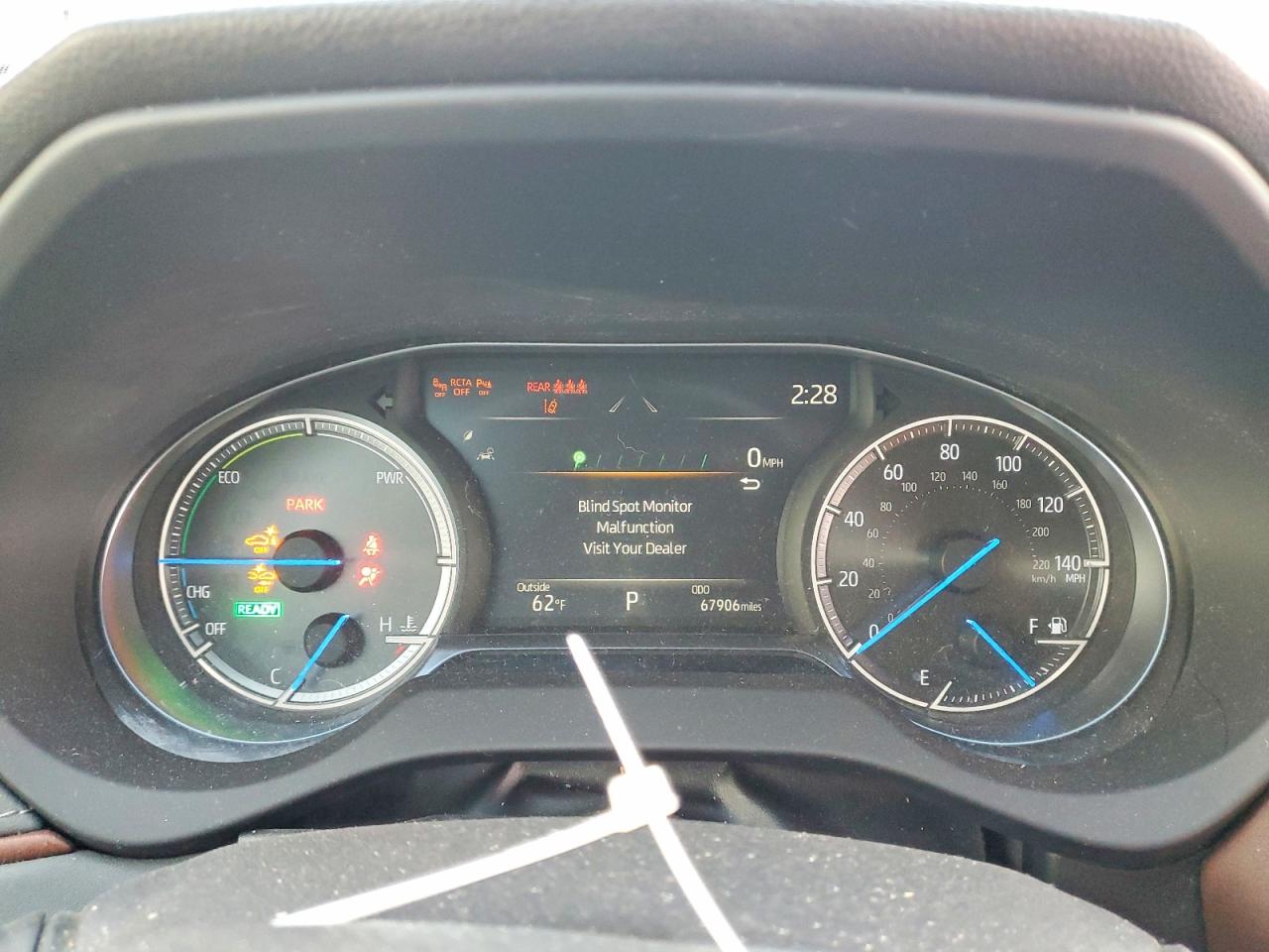 2021 TOYOTA VENZA LE photo 17