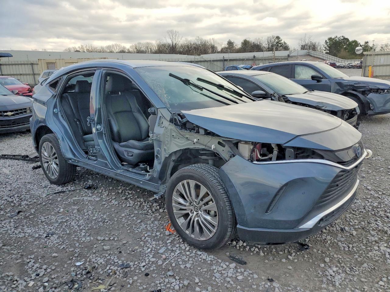 2021 TOYOTA VENZA LE photo 7