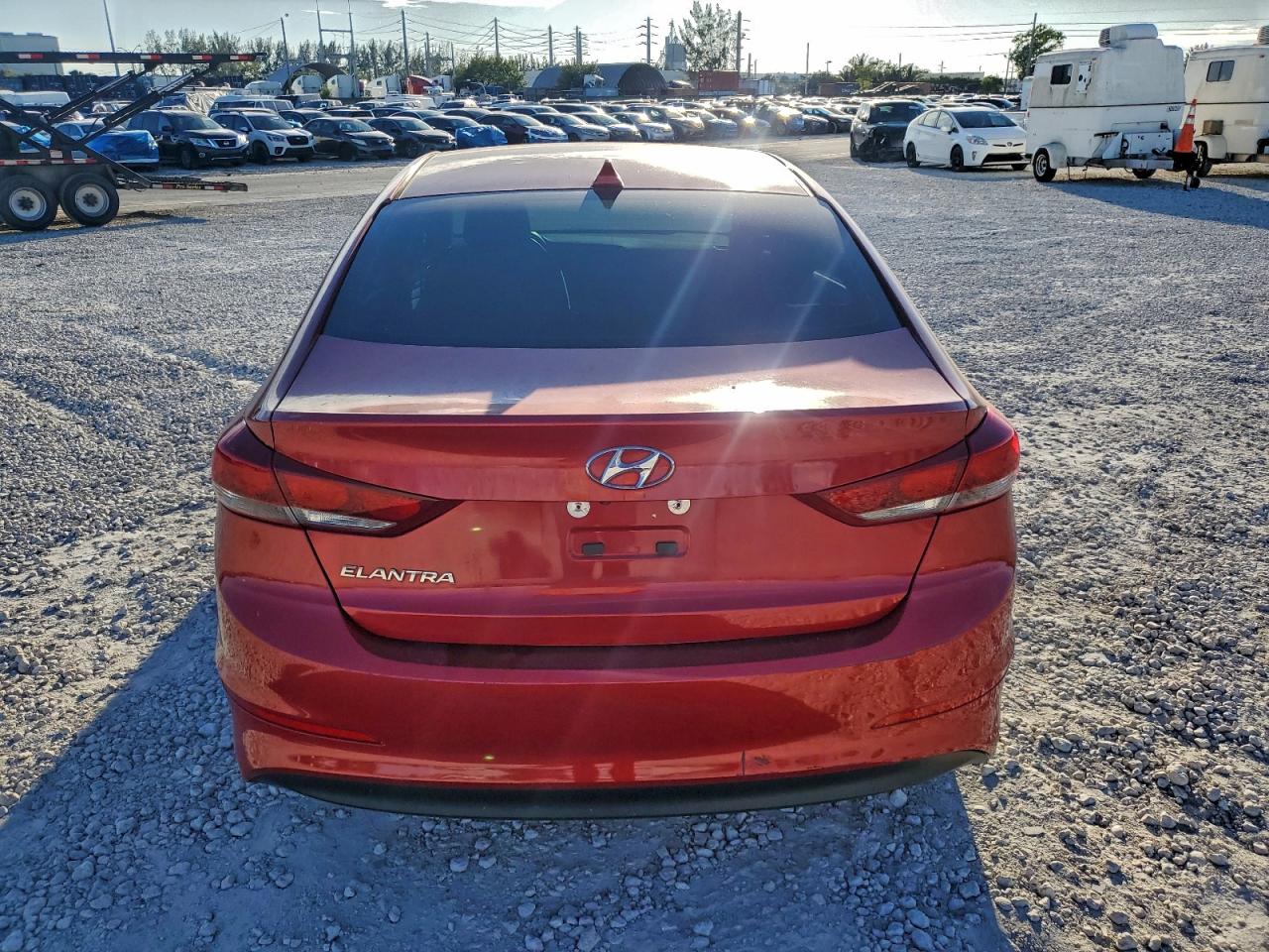 2018 HYUNDAI ELANTRA SEL photo 6